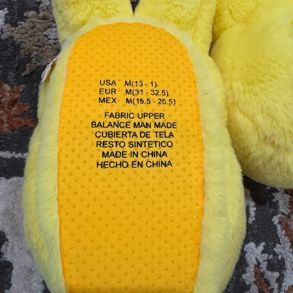 NWT Yellow Peeps Kids Slippers Yellow‎ Boy Girl - Picture 2 of 3